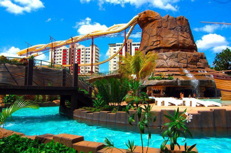 Spazzio Diroma Com Acesso Ao Acqua Park - Temporada Cn Adriele Caldas Novas Eksteriør billede