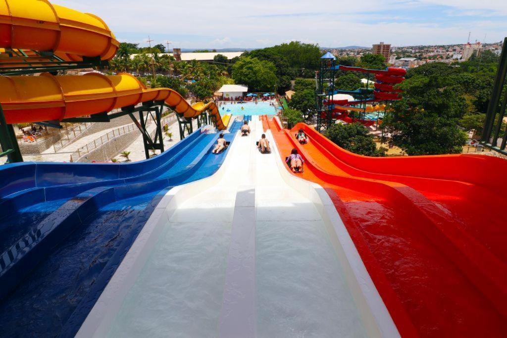 Spazzio Diroma Com Acesso Ao Acqua Park - Temporada Cn Adriele Caldas Novas Eksteriør billede